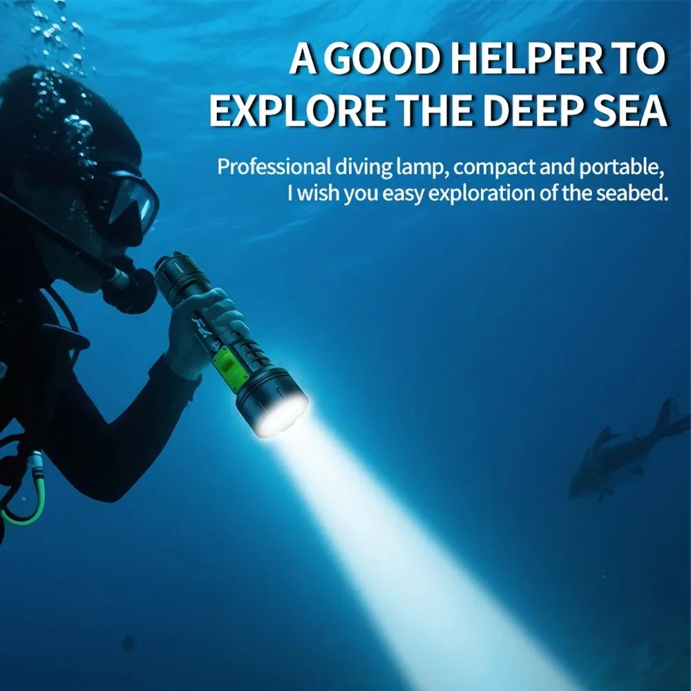 XHP70 Professional Diving Flashlight, Super Bright USB Rechargeable Waterproof Flashlight with Battery Indicator and Battery Charging Compartment, IPX8 Snorkeling Safety Dive Light, Suitable for Diving, Night Snorkeling, Outdoor, Diving Lamp